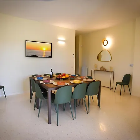 Villa Elysium With Pool And Garden - Happy Rentals *