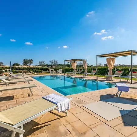 Villa Elysium For 10 With Pool Near Gallipoli