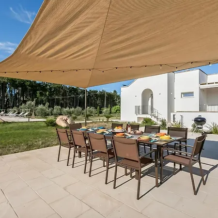 Elysium For 10 With Pool Near Gallipoli Vila Alezio